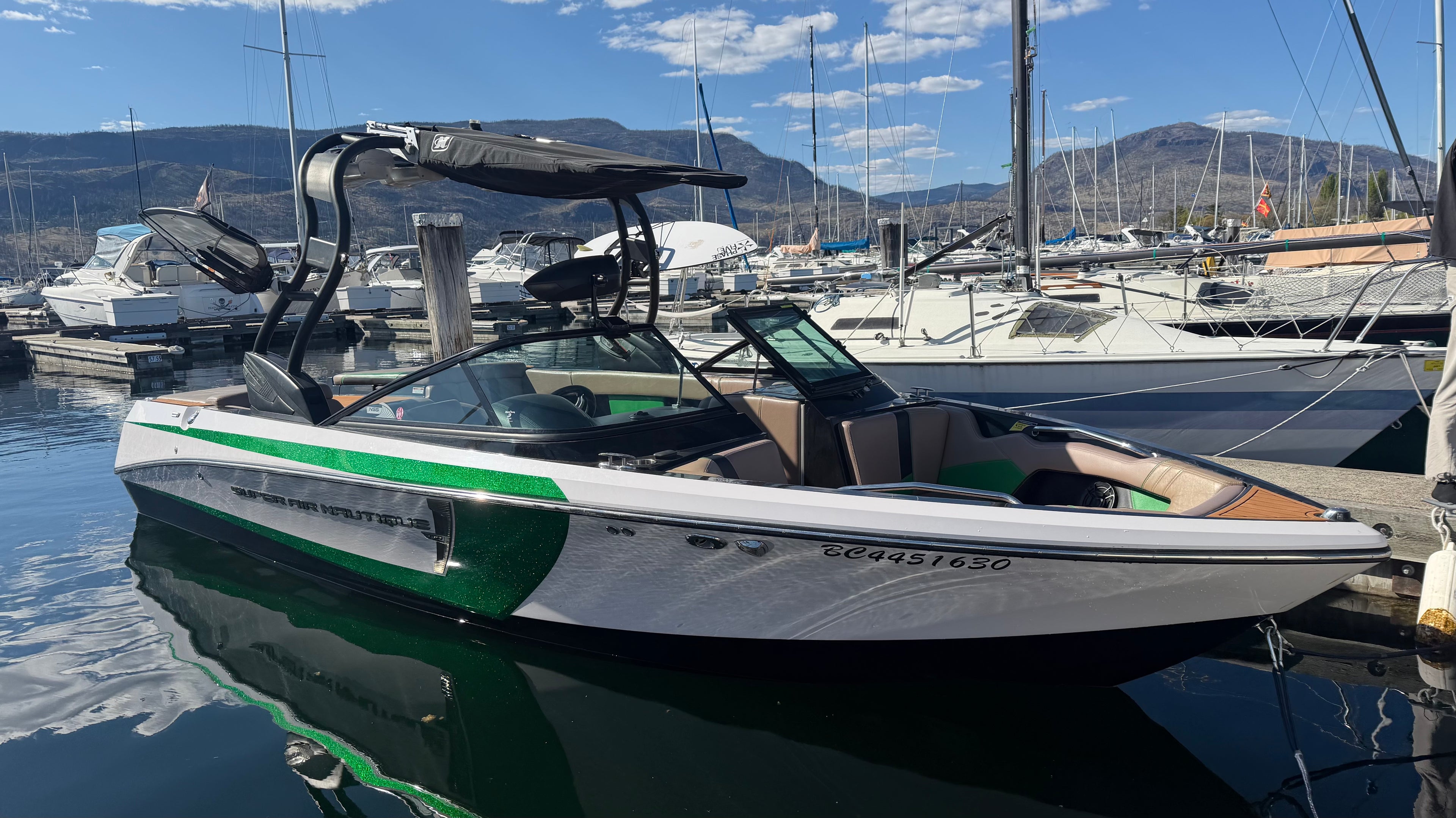 Super Air Nautique 230